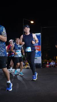 BIB: 41937, 43198
                            <button type="button" onclick="openModal(23078689)" class="btn btn-primary btn-sm float-right btn-popup" data-toggle="modal" data-target=".modal-high-quality">
                        <i class="fas fa-shopping-cart"></i> Add to Cart
                    </button>
                                            <button type="button" onclick="isThisMe(23078689, true)" class="btn btn-success btn-sm float-right btn-popup btn-isme hidden" data-toggle="tooltip" data-placement="bottom" title="นี่คือรูปของคุณใช่ไหม คลิกที่นี่เพื่อเอาเข้าอัลบั้ม">
                        <i class="fas fa-plus"></i> Add to album
                    </button>
                    <button type="button" onclick="isThisMe(23078689, false)" class="btn btn-warning btn-sm float-right btn-popup btn-isnotme hidden">
                        <i class="fas fa-ban"></i> Remove from album
                    </button>